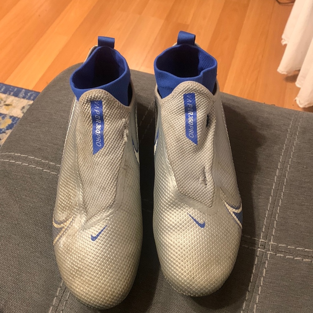 Nike Vapor Egde 360 Football Cleats